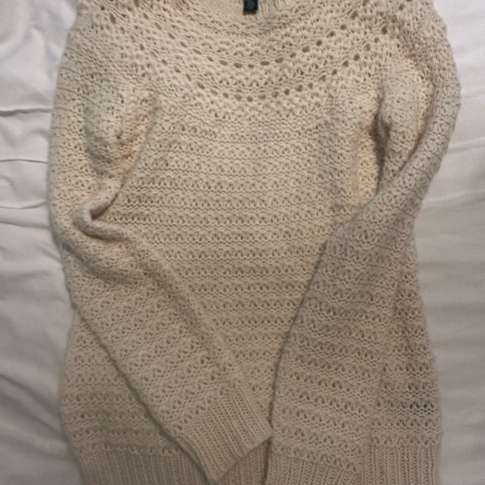 Vintage Women’s Ralph Lauren Cream Crew Neck Sweater with Textured Knit Pet